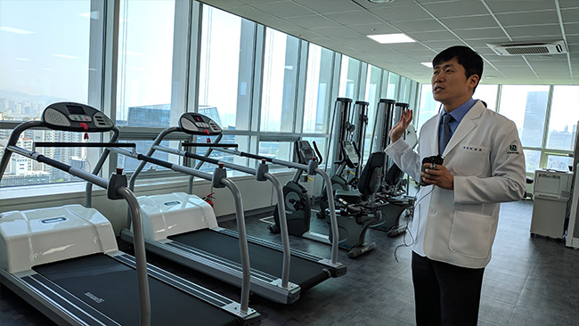 국내 첫 산재 외래재활센터 개소...최신형 장비로 중무장