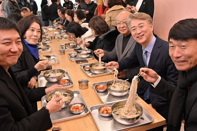 광주 서구, 상무2동에 ‘천원국시 9호점’ 개소