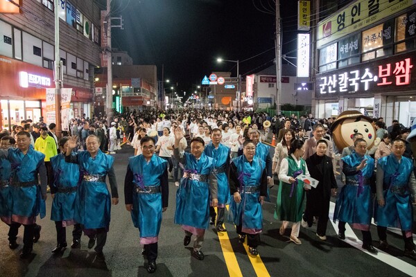 전국에 군산의 맛 알린 시간여행축제 성황