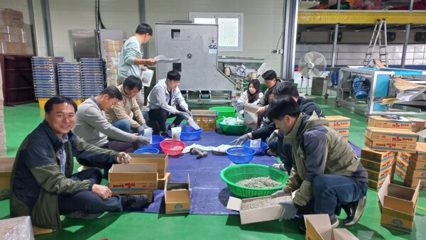 부안군 해양수산과, 어촌일손돕기 추진