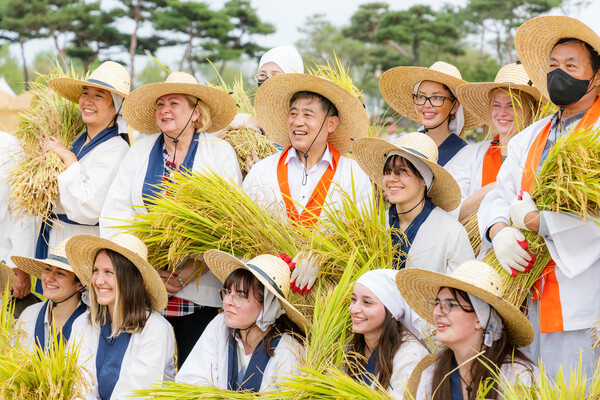 전 세계인이 즐기는지평선축제 위상 다졌다
