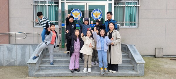 부안 계화파출소, 파출소에서 만난 친절한 경찰관, 초등학생들의 안전을 지킨다.