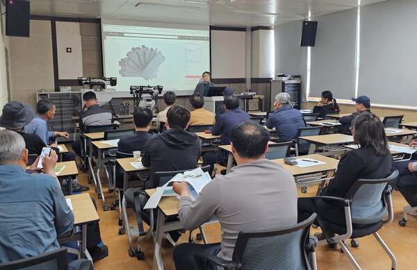장수군, 농업용 항공방제 드론 안전 사용 교육