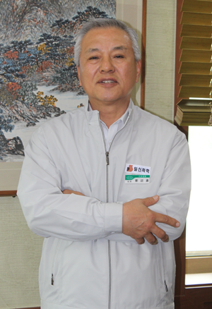 창립 50주년 일신화학 정철수 대표이사 최적의 제품, 최적의 가격대로 한발 앞서 개발
