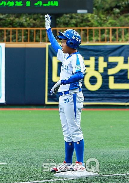 [포토Q] 리틀야구, 경남 김해시 장원호 적시타 작렬!