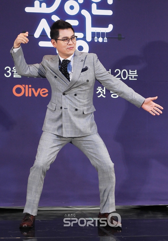[포토Q] 올리브TV 요상한 식당, 김용만 요리를 통해 많은 분들을 만나보고 싶어요