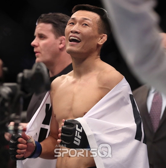 사직벌 교주 정찬성, 아이 원트 알렉산더 볼카노프스키 [UFC 부산 FIGHT NIGHT 165]