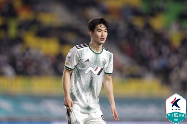 전북현대 김진규+김문환 효과, 3백 완성도는 '글쎄'