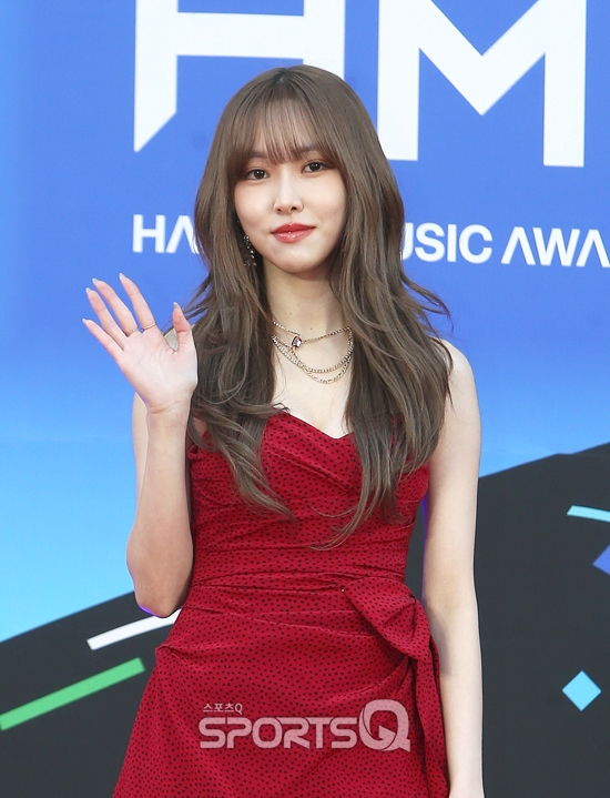 [포토Q] 유주 레드 여신