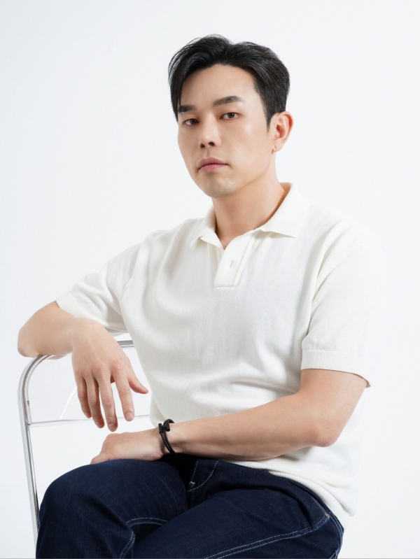 izi 오진성·넥스트 이현섭, 에그뮤직컴퍼니 전속계약