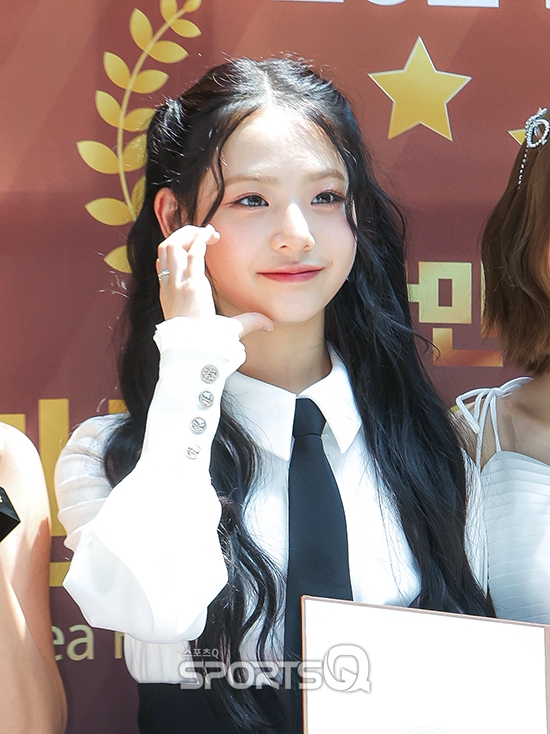 [포토Q] 유니스 임서원 눈부신 볼하트