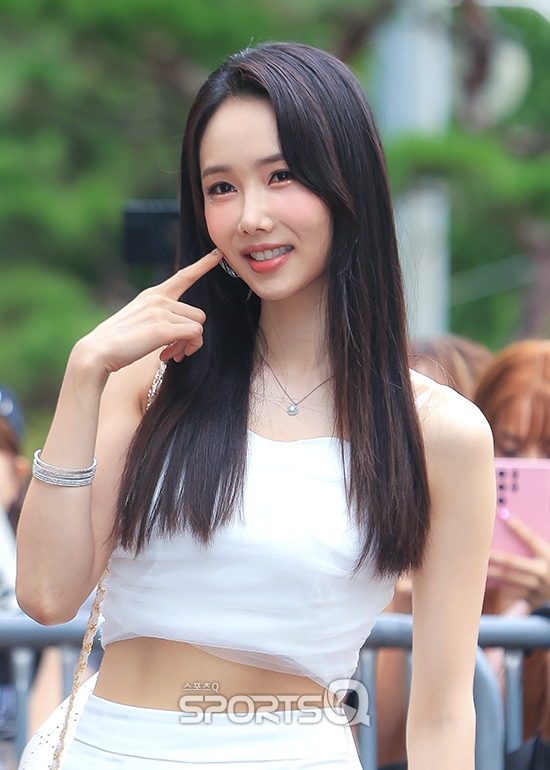[포토Q] 피에스타 린지 청순한 볼콕