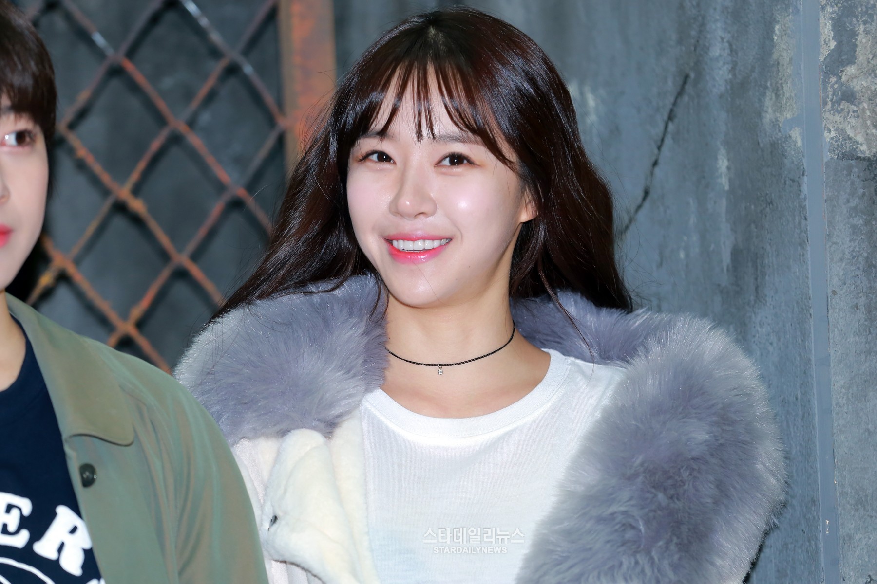 [S포토+] 크레용팝 엘린, 난 왜 타히티와 함께 (더언더독 VIP시사회)