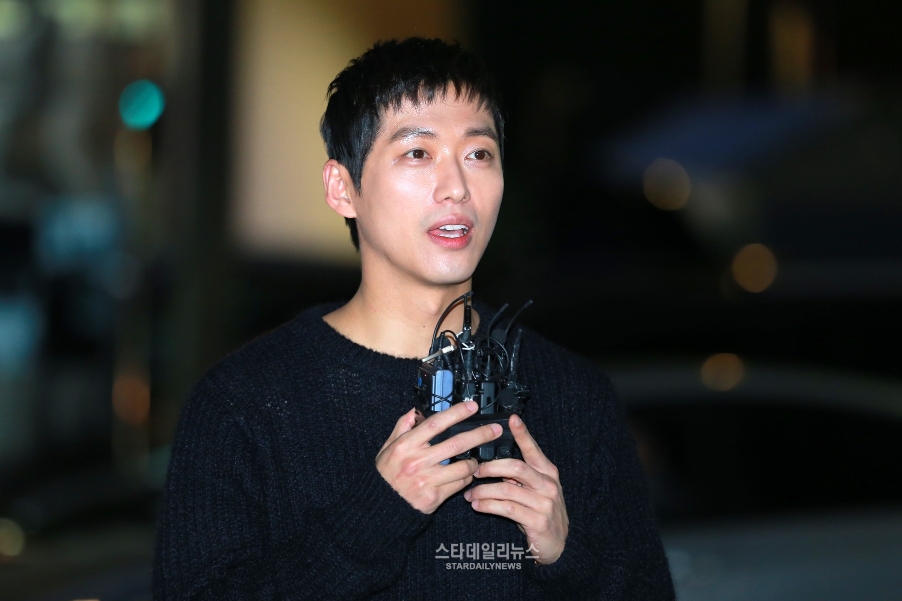 [S포토+] 남궁민, 고기를 노나 먹어요 (김과장 종방연)