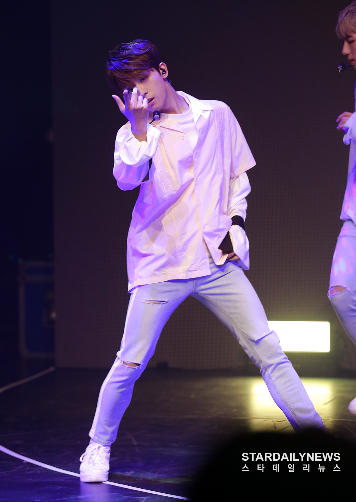 [S포토] 마이틴 이태빈, 너 이리 와보라 (쇼케이스)