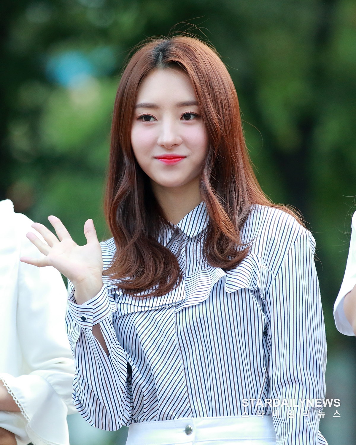 [S포토] 드림캐쳐 수아, 수아 왔수아~ (뮤직뱅크 출근길)