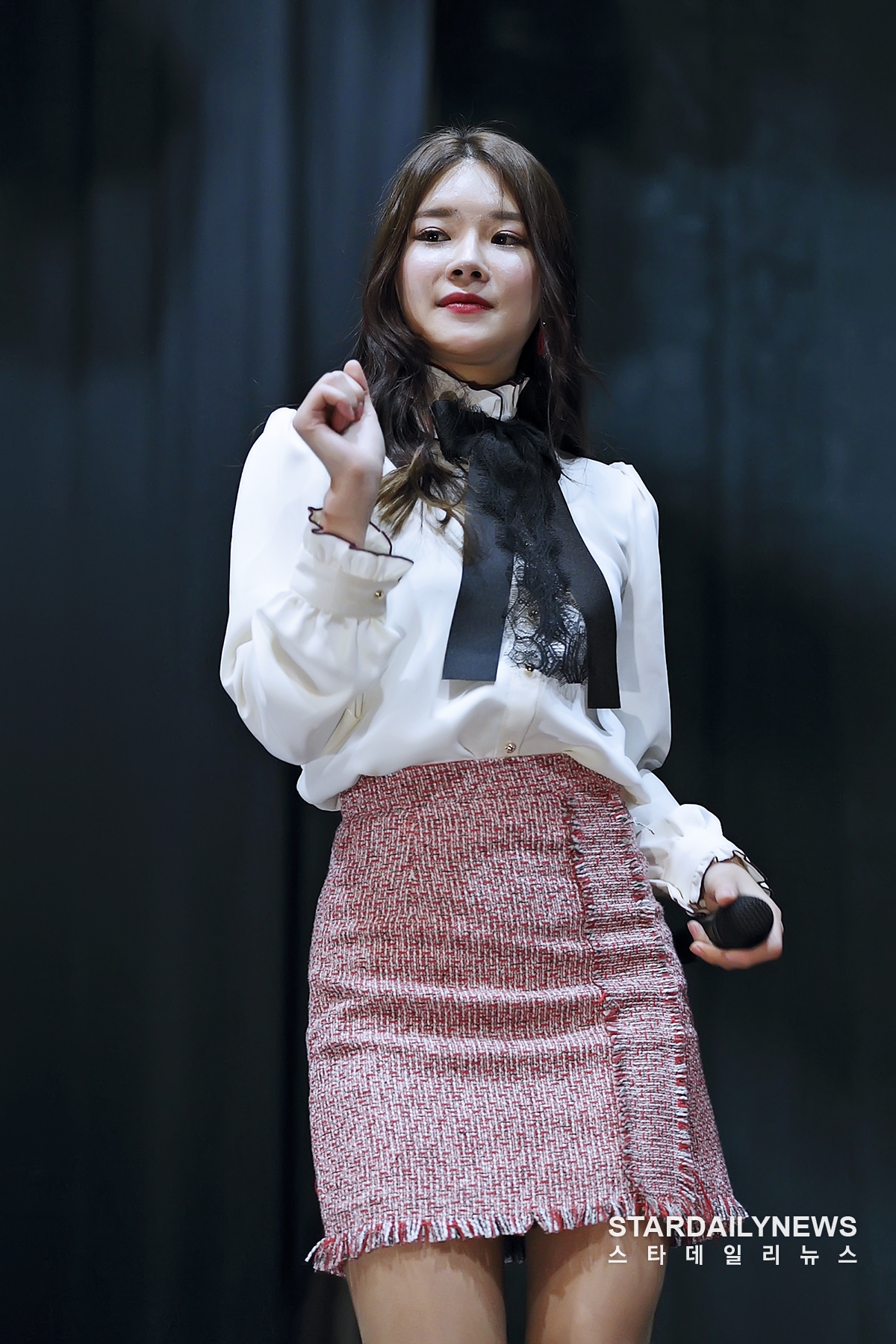 [S포토] 유후 지유, 러블리한 요정처럼 (인사아트쇼)