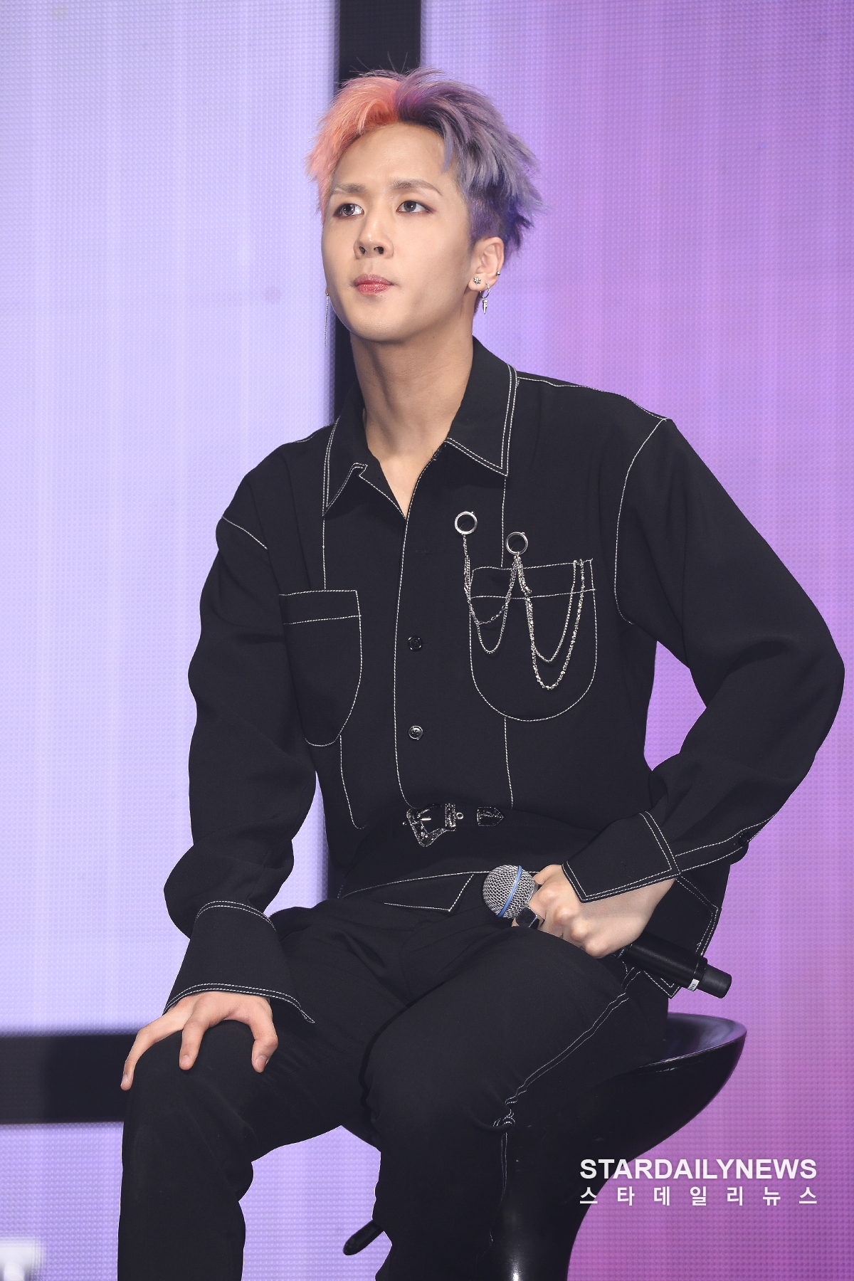 [S포토] 빅스 라비, 집중하는 모습 (VIXX 쇼케이스)
