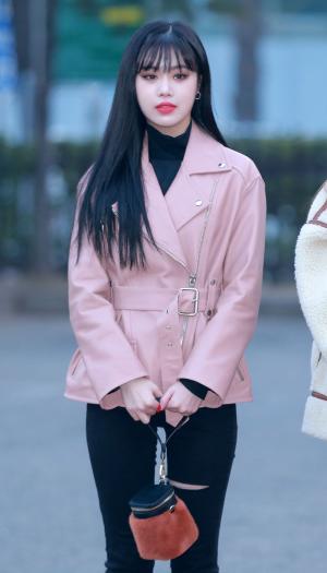 [S포토] (여자)아이들 수진, 몽환적 미모 (뮤직뱅크 출근길)