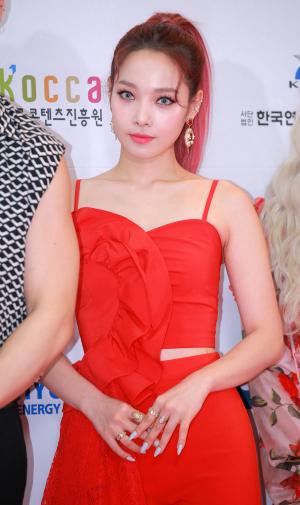 [S포토] KARD 전소민, 카리스마 소민 (2019 드림콘서트)