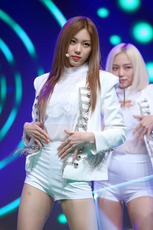 [S포토] CLC 은빈, 설렘부르는 감성눈빛~ (심플리케이팝)