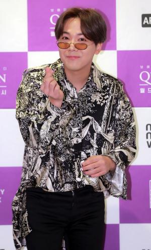 [S포토] FT아일랜드 이홍기, 홍기는 사랑입니다 (퀸 월드투어전시)