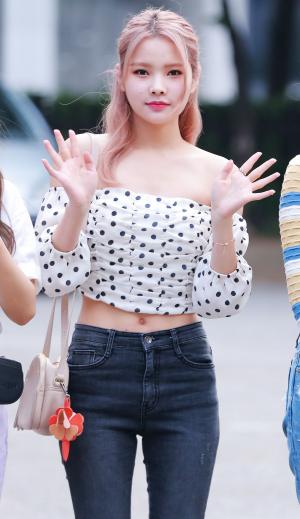[S포토] 위키미키 리나, 리나 예뻐요 (뮤직뱅크 출근길)