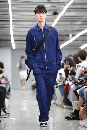 [S포토] 디자이너 송부영의 바이 디 바이(BY.DBY) 컬렉션 LOOK 22 (2020 S/S 서울패션위크)