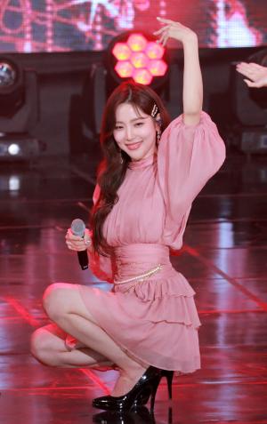 [S포토] 화연, 어서화연 (더쇼)