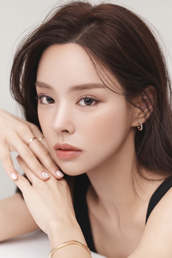 WJ원진성형외과의원, 인플루언서 겸 모델 쁠리 브랜드 모델로 선정