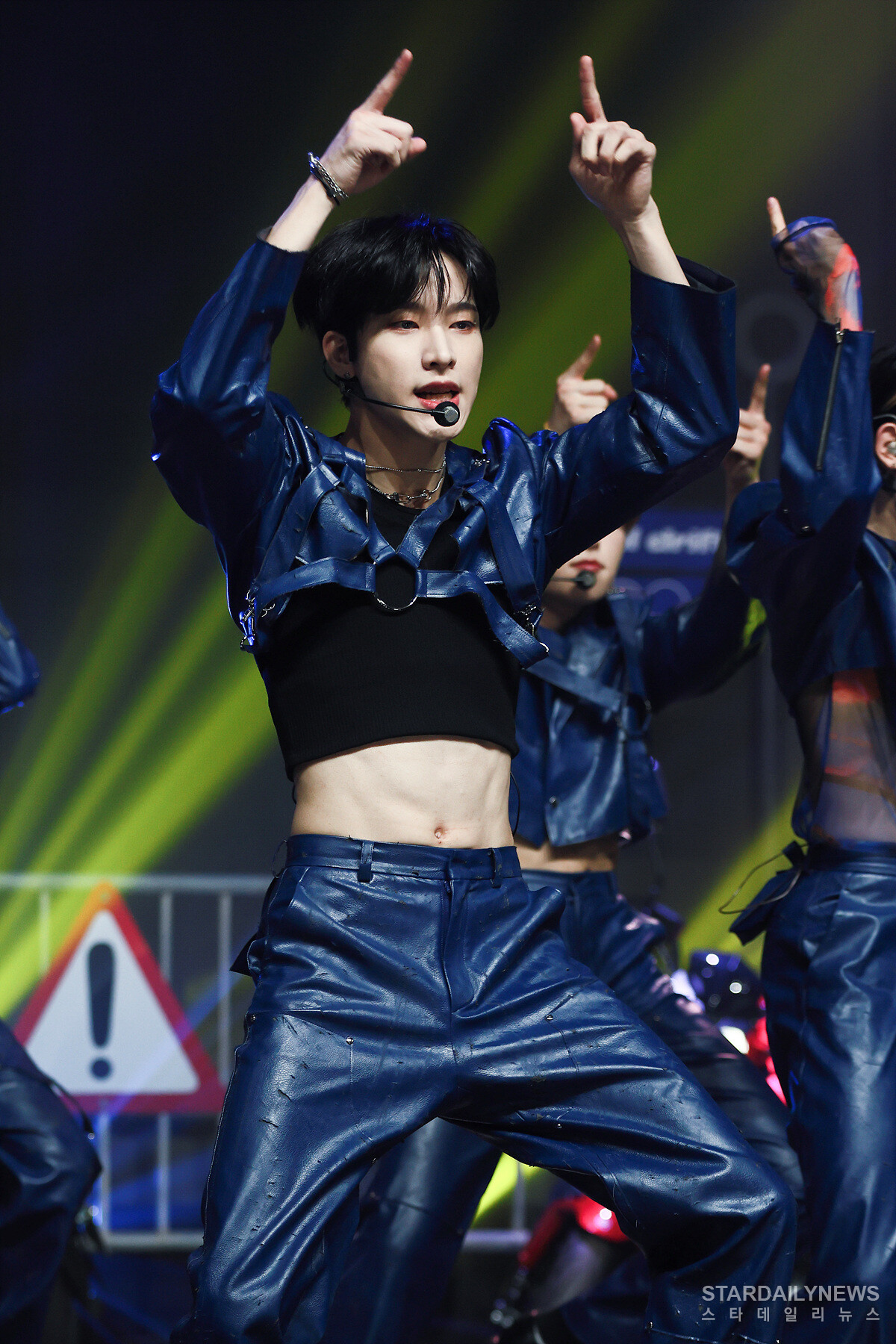 [S포토] 온리원오브 나인, 넘치는 에너지~ (심플리케이팝)