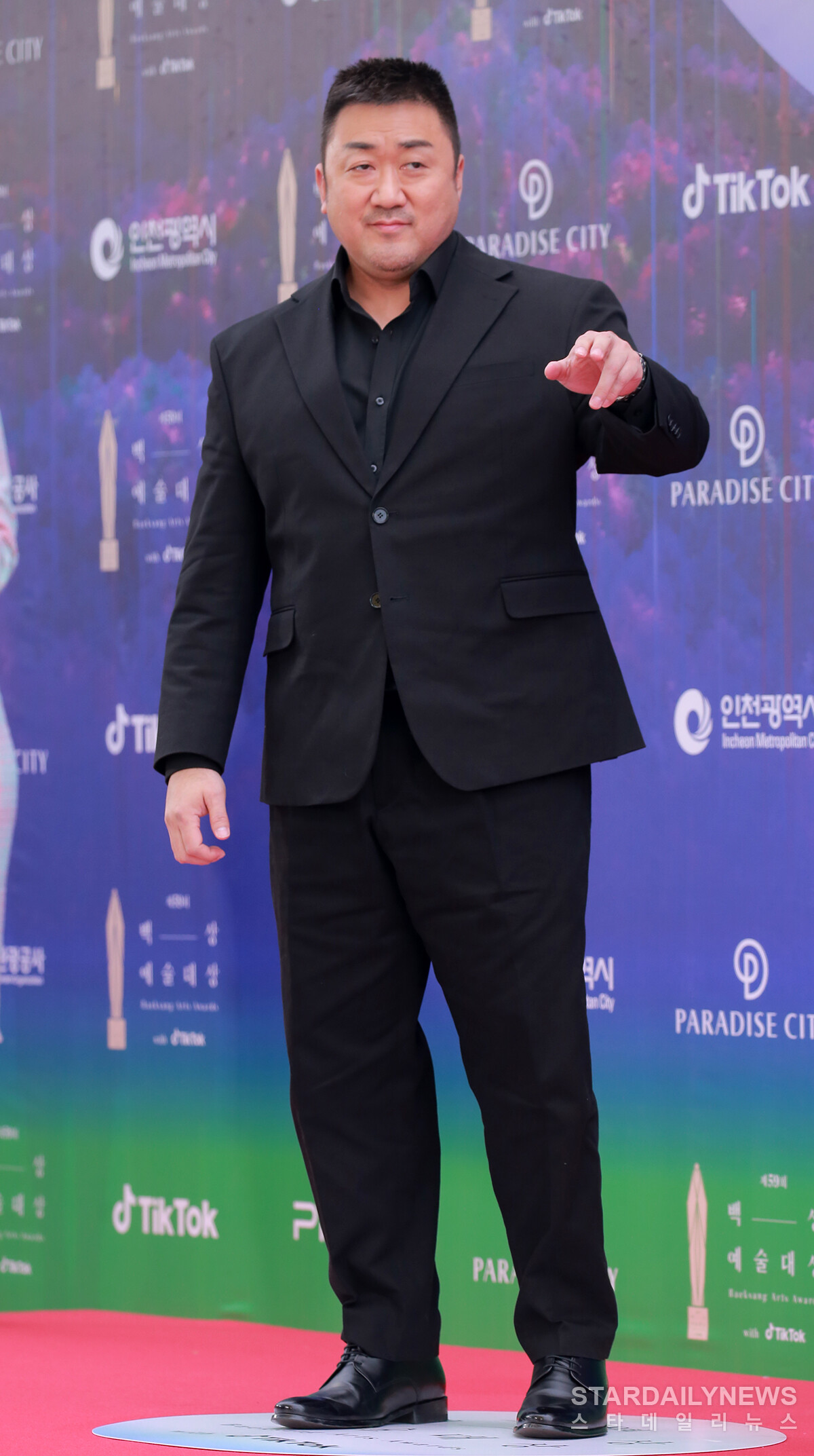[S포토] 마동석, 어이 잠깐 이리컴 (백상예술대상)