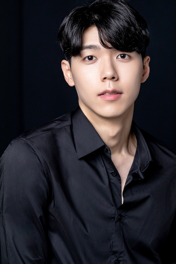 배우 손창혁, 프리모홀딩스와 전속계약 체결
