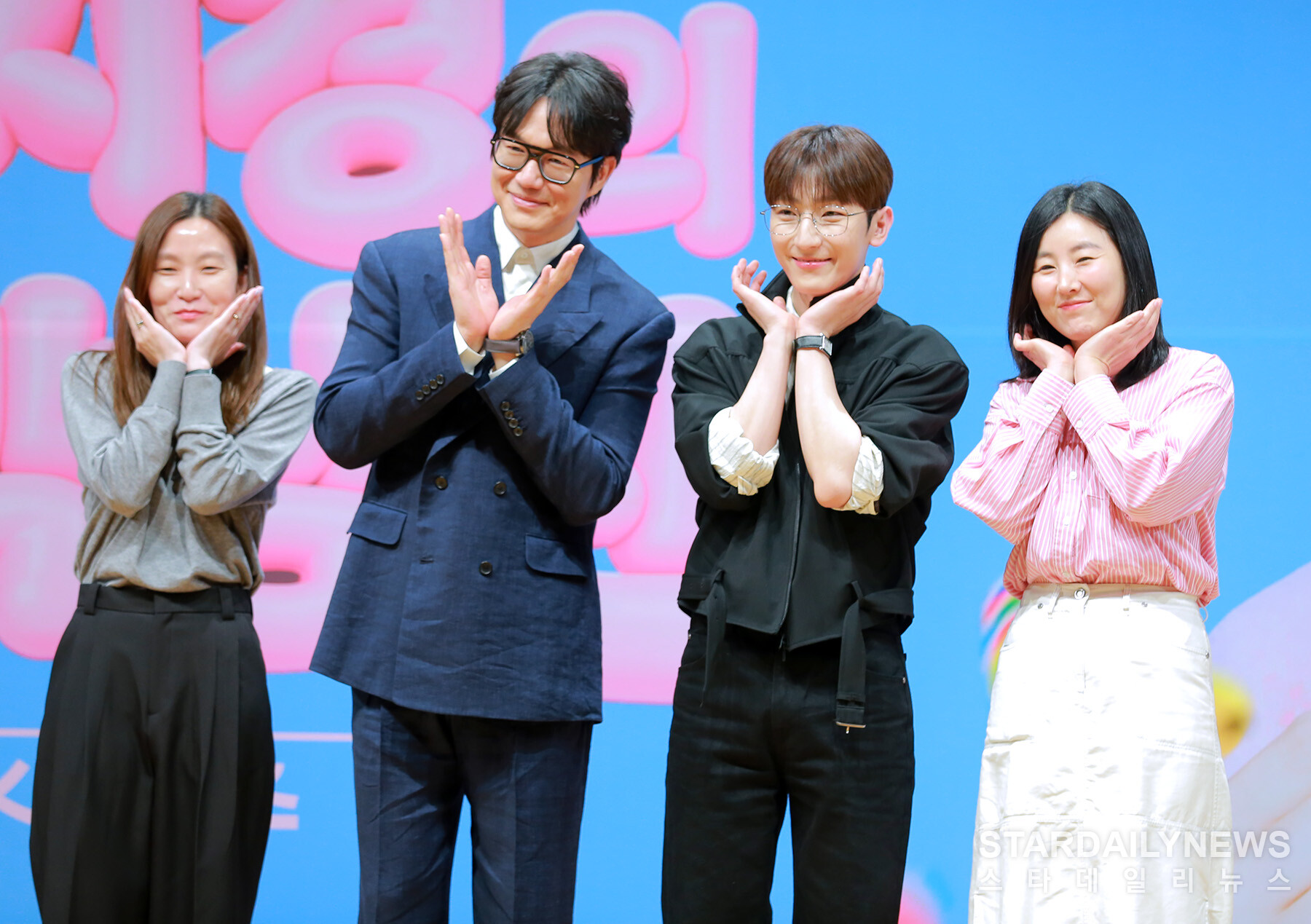 [S포토] 손자연 PD-성시경-정동환-정미영 PD, '꽃이 될래요' (성시경의 고막남친)