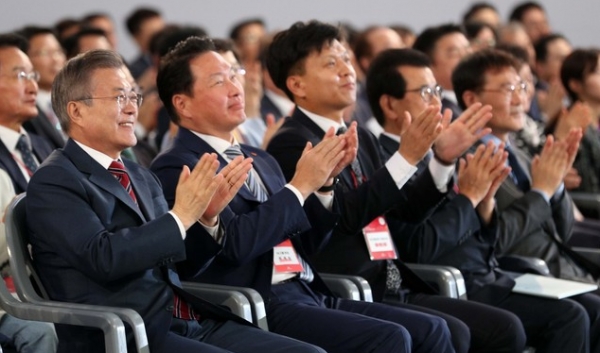 文 대통령, SK하이닉스 M15 준공식 참석…지역경제 기여하는 기업 격려‧지원 아끼지 않아
