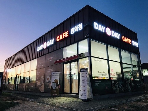 소자본 개인 편의점 창업 브랜드 ‘데이앤데이’ 상생형 편의점으로 눈길