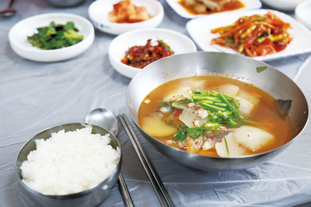 통영 여행의 완성, 섬을 돌아보다