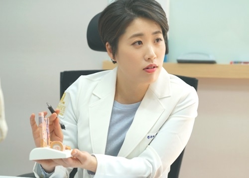 증가하는 탈모환자, 과연 탈모치료는 언제 해야 할까?
