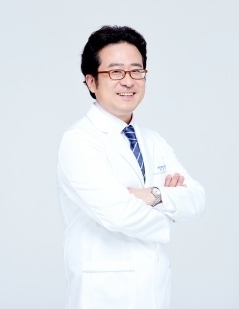 [건강칼럼] 치아교정기간 단축하고 싶다면