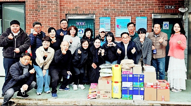 [현장르포] 국세청FC⬝국세청야구단⬝어울림 난타단, 중증장애시설 은혜동산을 가다