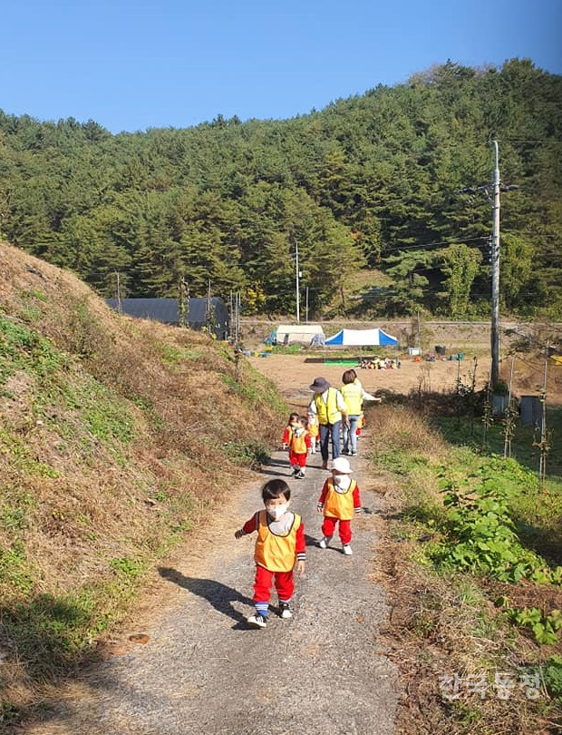 [클릭, 농촌] 과수원으로 아장아장
