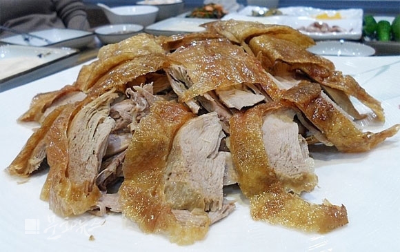 [문화리뷰] 여름철 대표 보양식 북경식 오리구이 수요 급증…동탄맛집