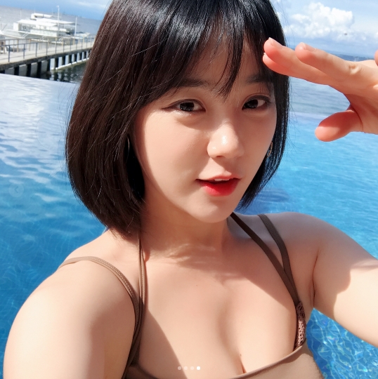 아프리카티비(TV) BJ 한나, 비키니 사진 여러장 공개 방송서 못 보던 모습(영상)