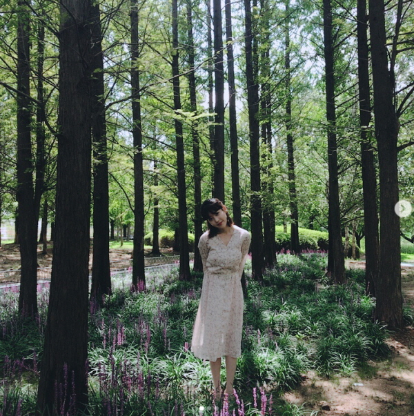 효리네 민박 아이유, 청량감 넘치는 사진 공개 숲속의 요정인 줄