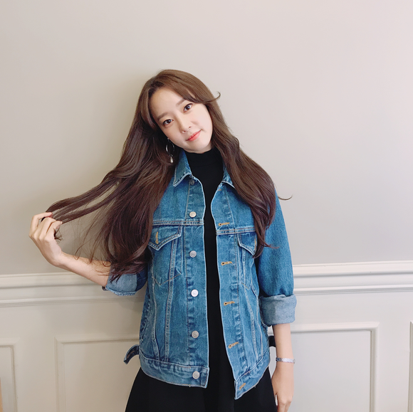 레인보우 고우리, 인스타그램 통해 변함없는 여성미 뽐내며 한컷 눈길 ... 이러니 안반해?