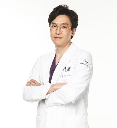 수험생 성형 문의 증가, 성형외과 선택 시 체크할 점은?