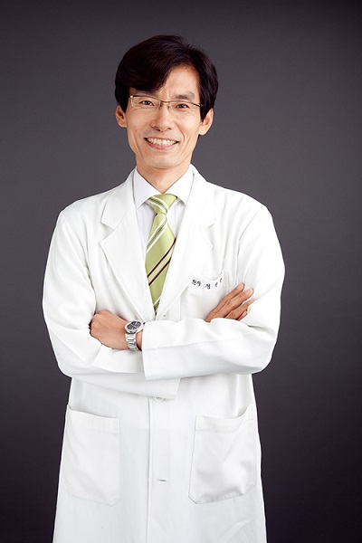성공적인 매부리코성형수술, 전문의 선택이 중요한 이유