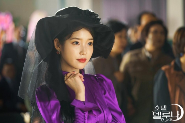 호텔 델루나 장만월 아이유 패션 화제