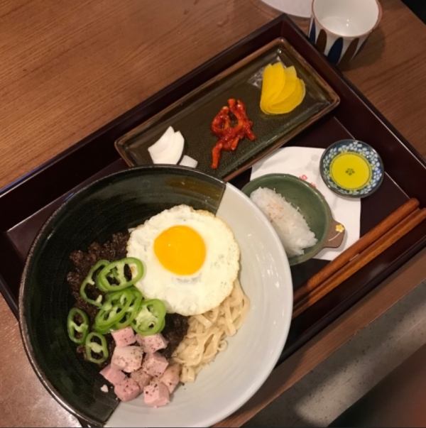 [서울 가볼만한 곳] 연인과 주말 데이트 하기 좋은 신촌 맛집 추천