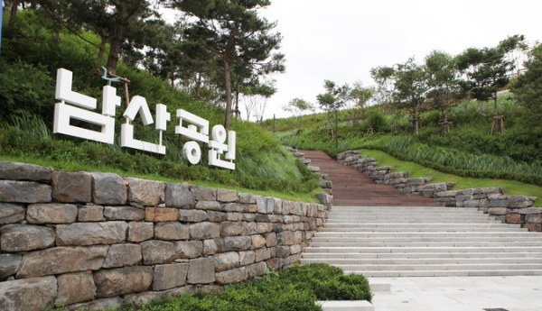 클릭 한 번으로 서울 시내 공원이 우리 집에…안전하게 즐기는 온라인 생태 놀이